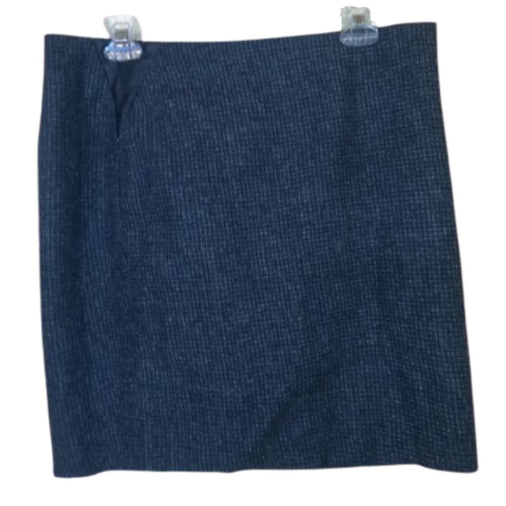--- Gray Pencil Skirt Size 10